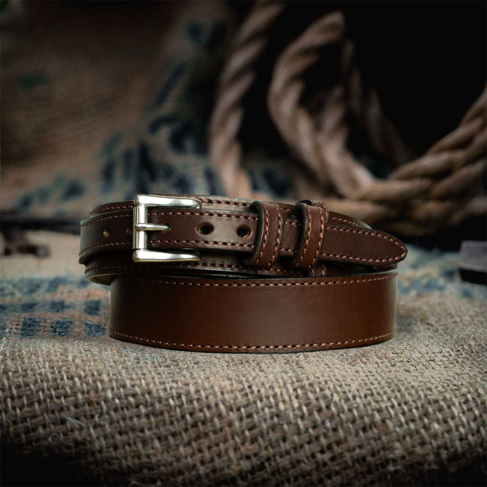 Hanks Ranger 1.5" Belt in Brown on Burlap