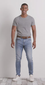 Vidoe of belt on model. No sound